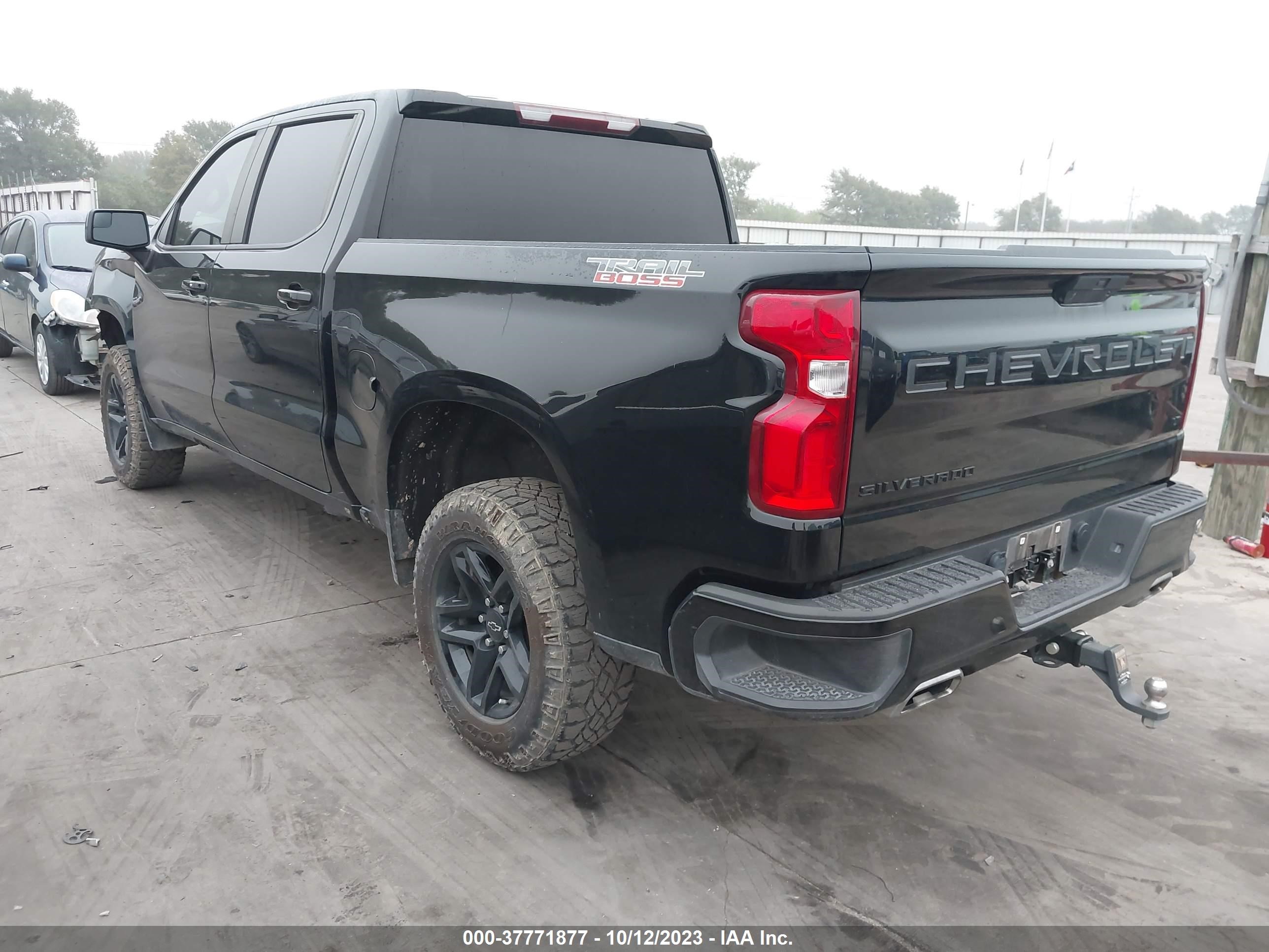 Photo 2 VIN: 1GCPYFEL2MZ398553 - CHEVROLET SILVERADO 