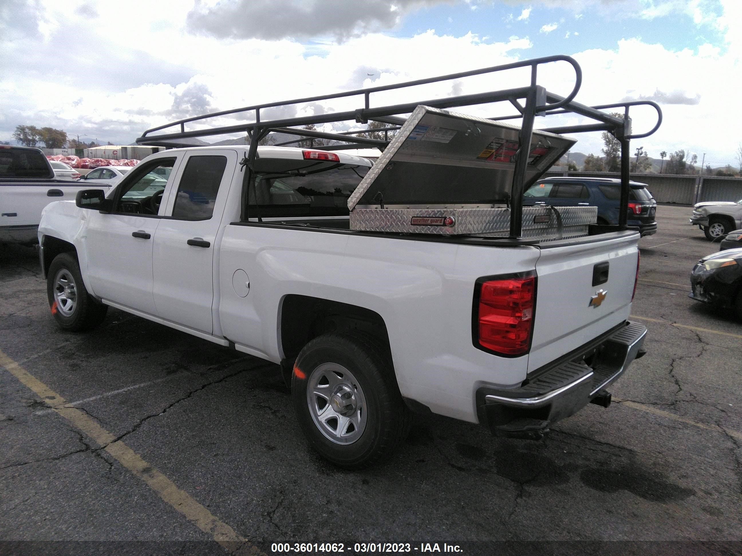 Photo 2 VIN: 1GCRCNEC0HZ357295 - CHEVROLET SILVERADO 