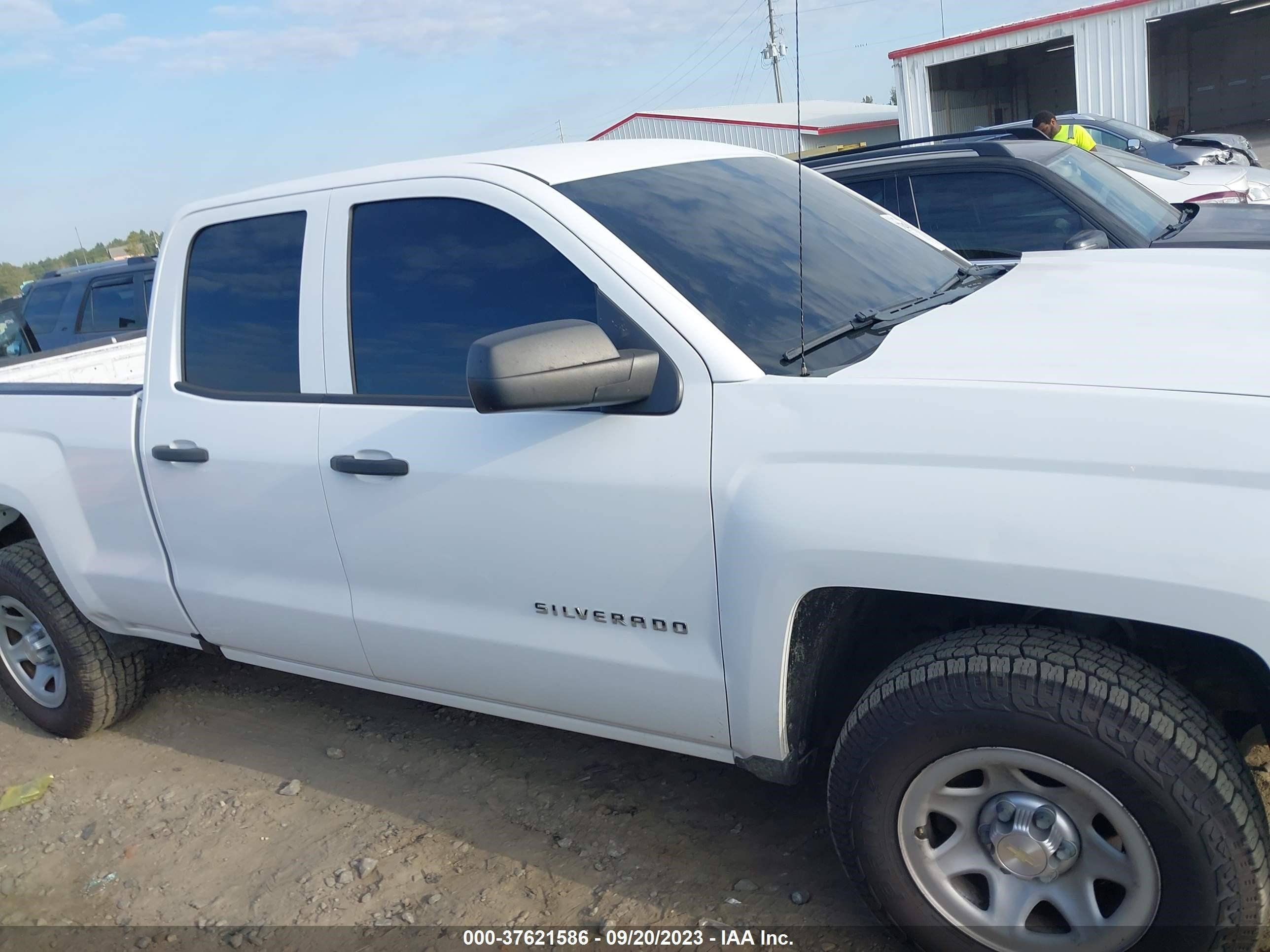 Photo 12 VIN: 1GCRCNEH1GZ210333 - CHEVROLET SILVERADO 