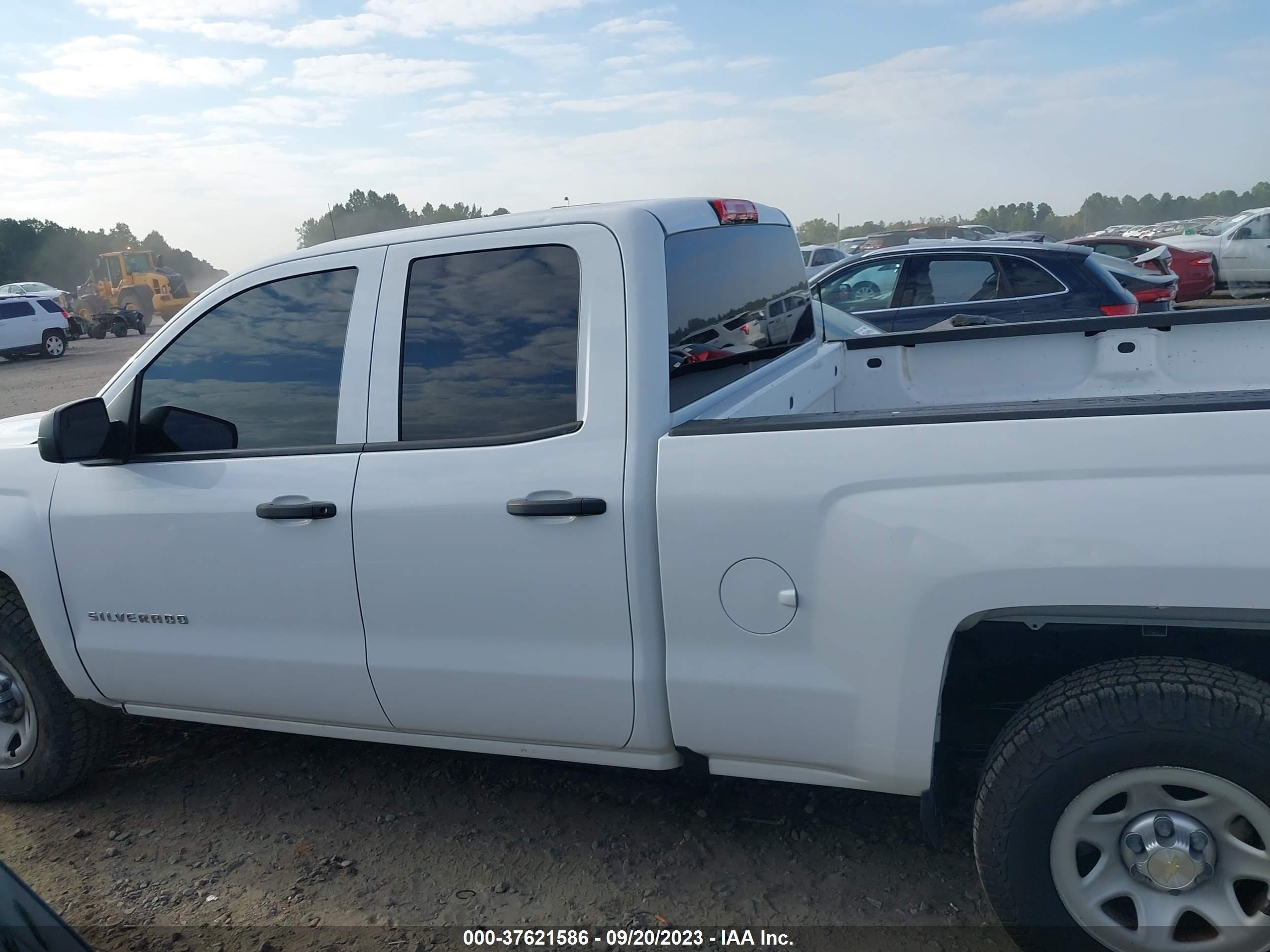 Photo 13 VIN: 1GCRCNEH1GZ210333 - CHEVROLET SILVERADO 