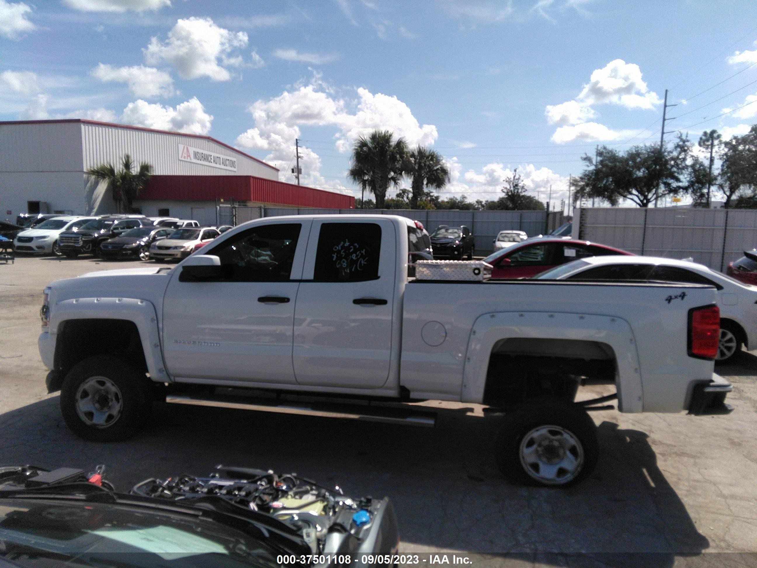 Photo 13 VIN: 1GCRCNEH2HZ325752 - CHEVROLET SILVERADO 