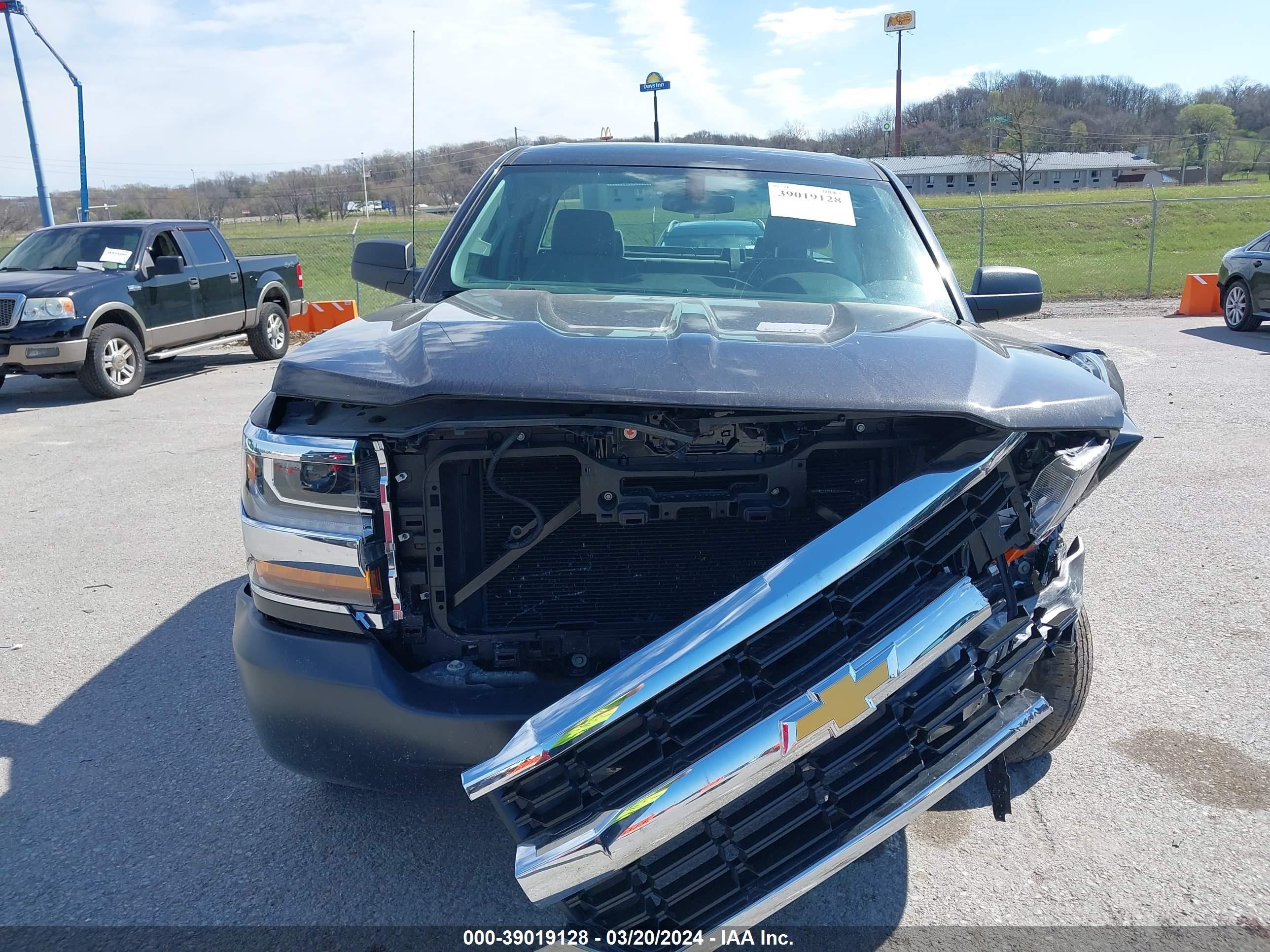 Photo 11 VIN: 1GCRCNEH6GZ131465 - CHEVROLET SILVERADO 