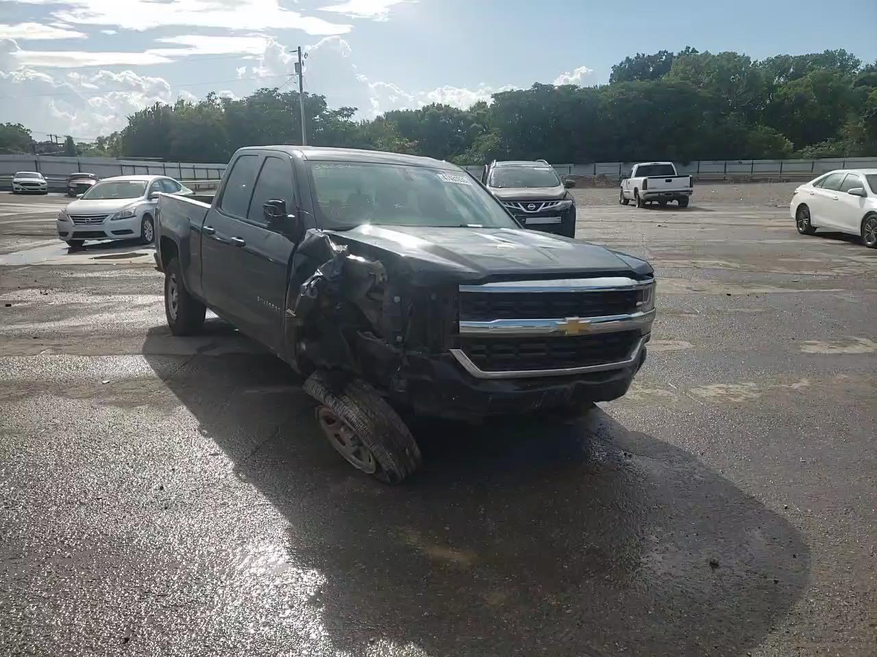 Photo 10 VIN: 1GCRCNEHXHZ382040 - CHEVROLET SILVERADO 