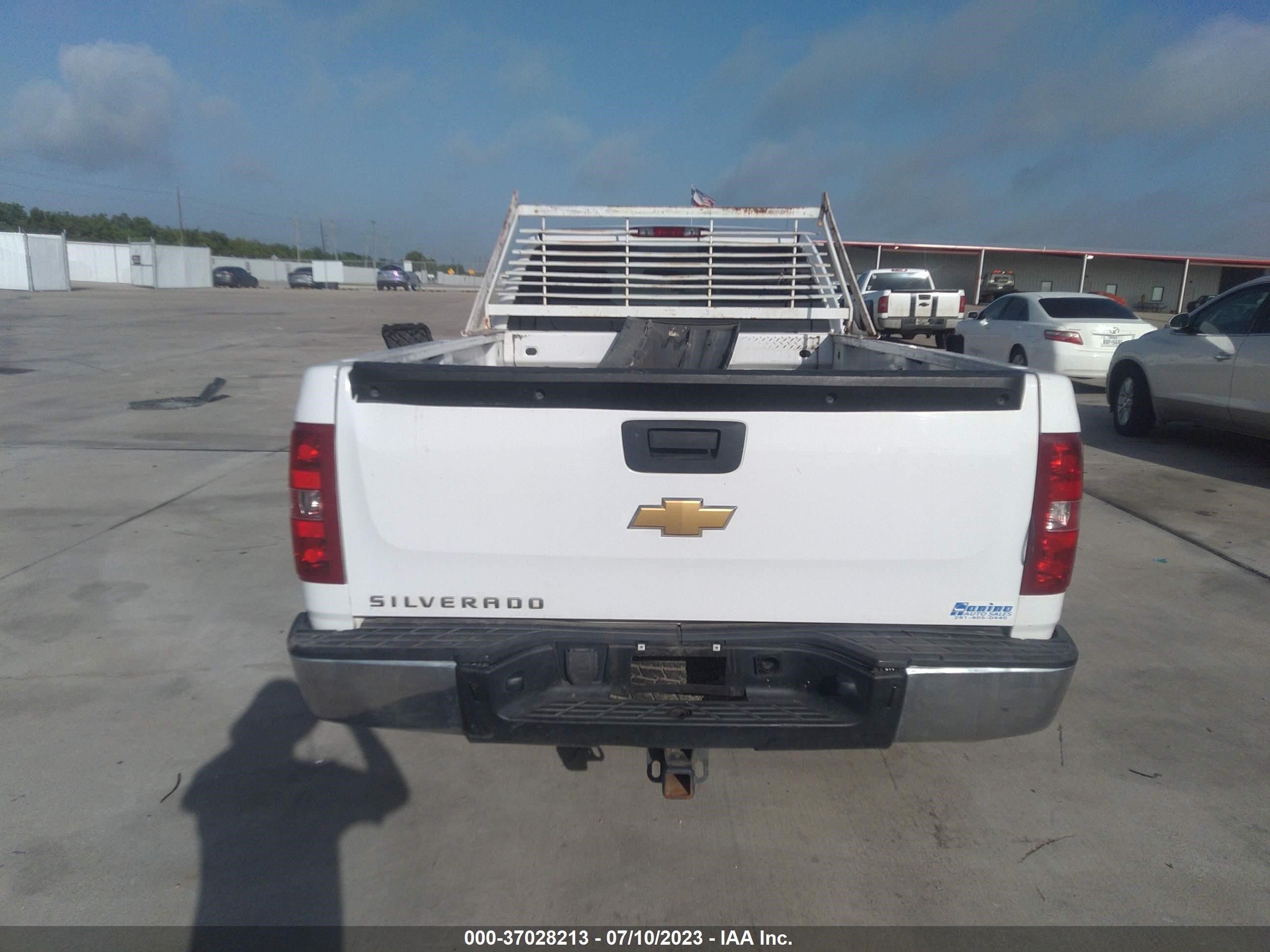 Photo 15 VIN: 1GCRCPE01DZ268685 - CHEVROLET SILVERADO 