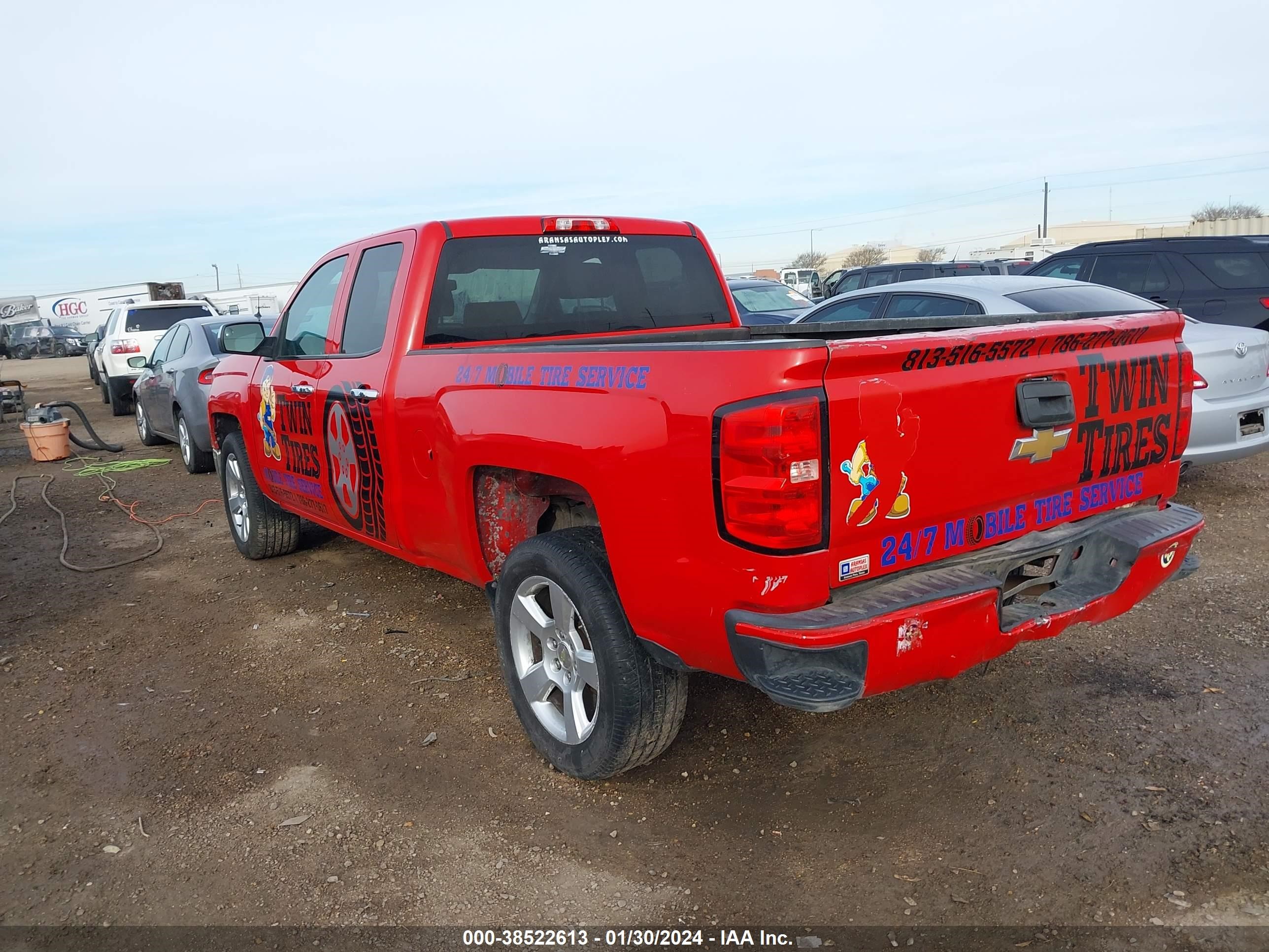 Photo 2 VIN: 1GCRCPEC2FZ242691 - CHEVROLET SILVERADO 