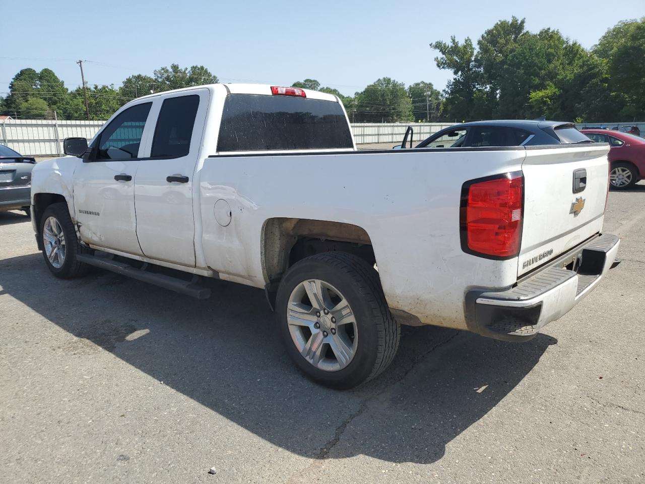 Photo 1 VIN: 1GCRCPEC3JZ245396 - CHEVROLET SILVERADO 