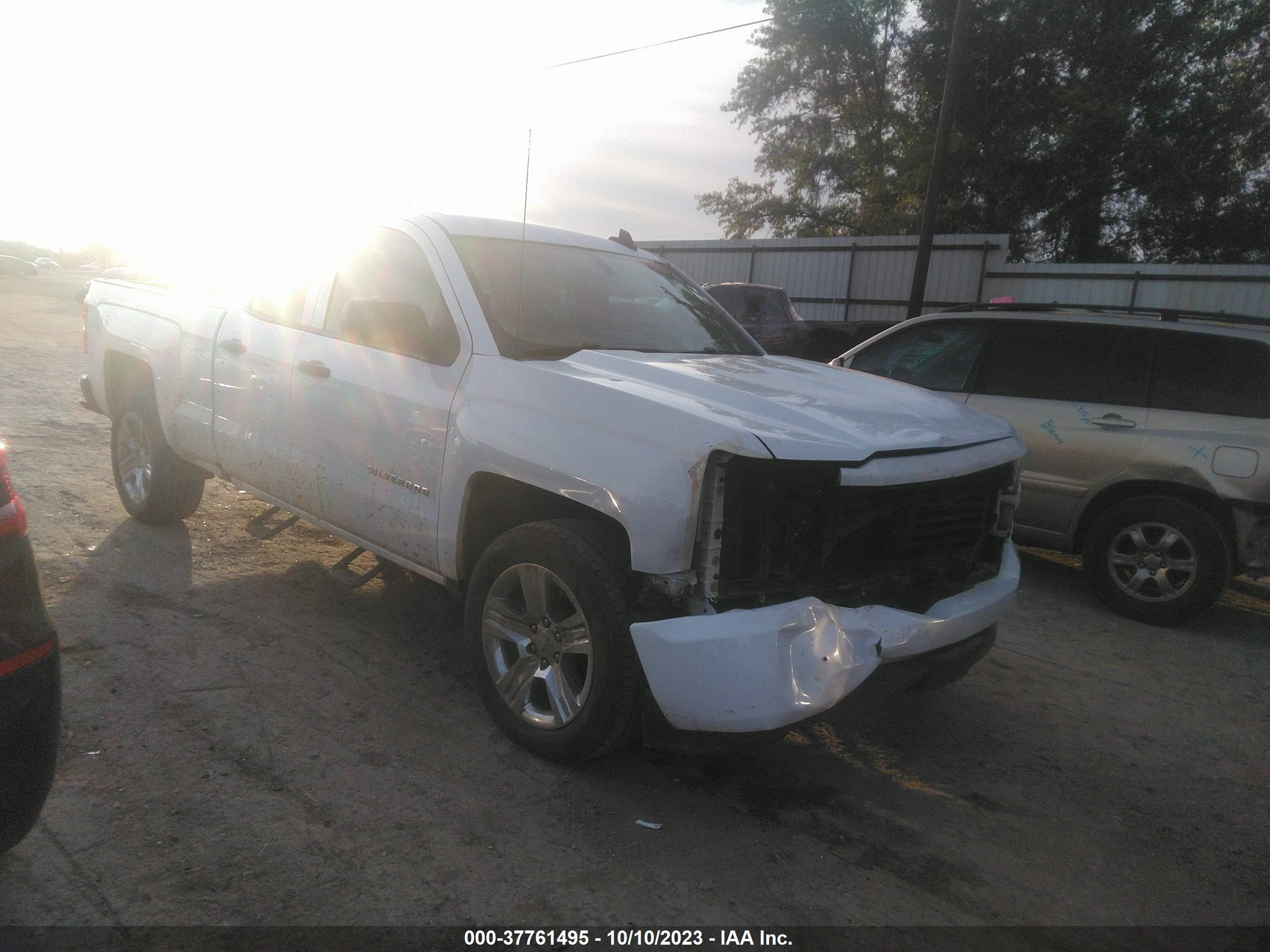 Photo 0 VIN: 1GCRCPEC4JZ106765 - CHEVROLET SILVERADO 