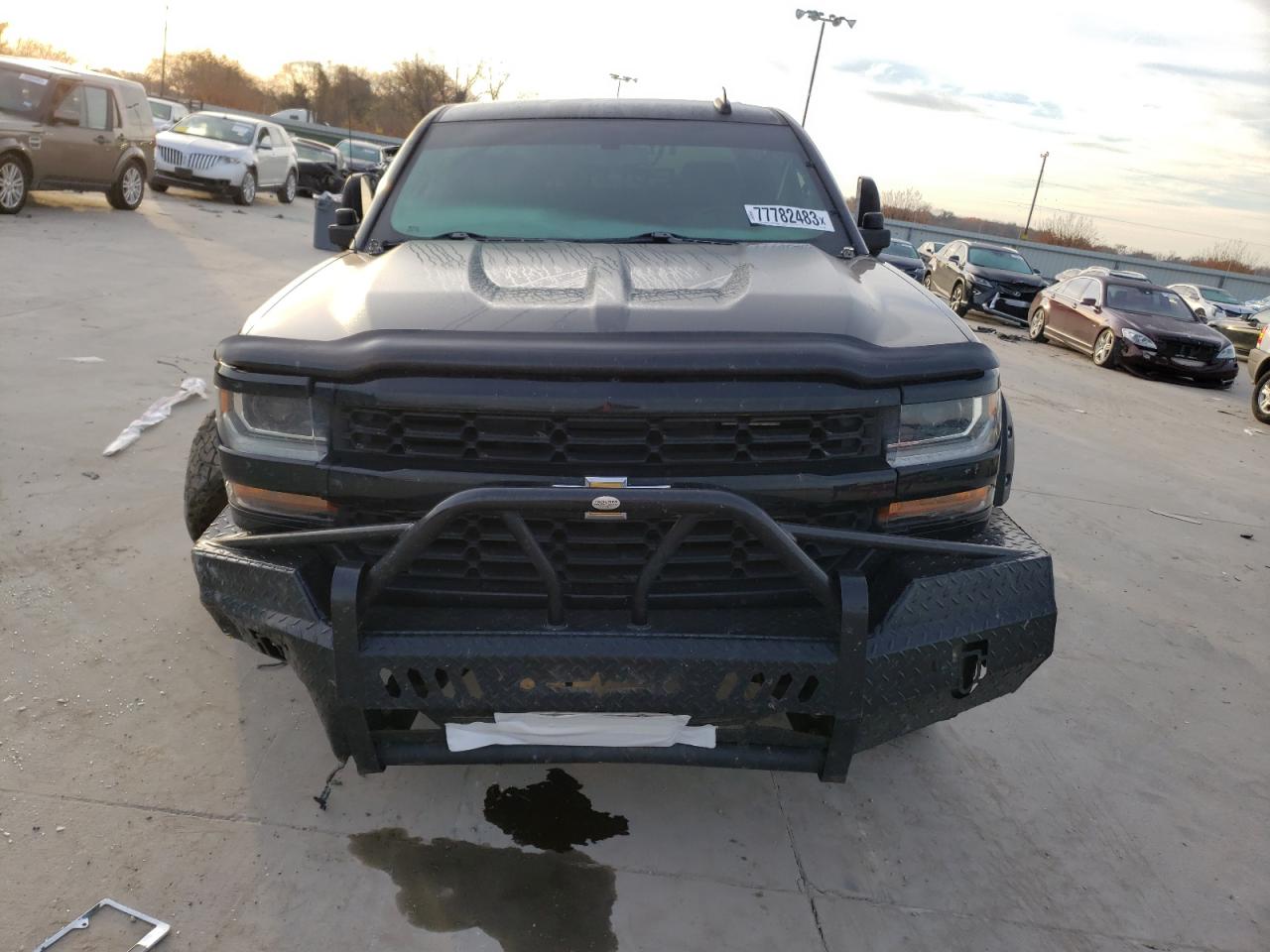 Photo 4 VIN: 1GCRCPECXJZ363638 - CHEVROLET SILVERADO 