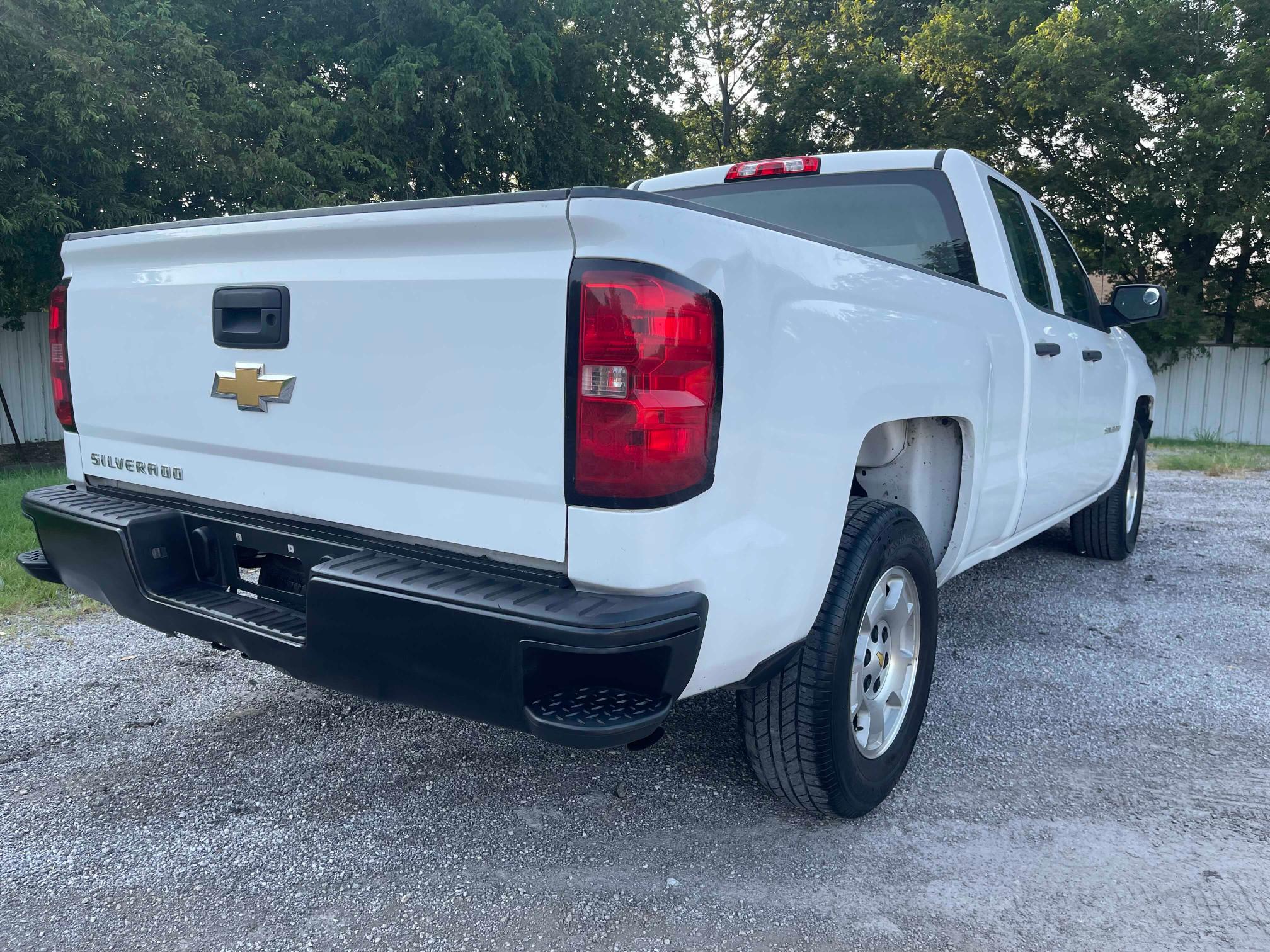 Photo 3 VIN: 1GCRCPEH1EZ156864 - CHEVROLET SILVERADO 