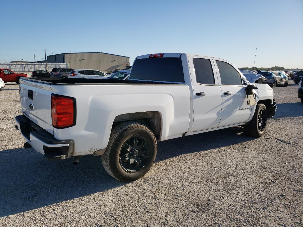 Photo 2 VIN: 1GCRCPEH4HZ303165 - CHEVROLET SILVERADO 