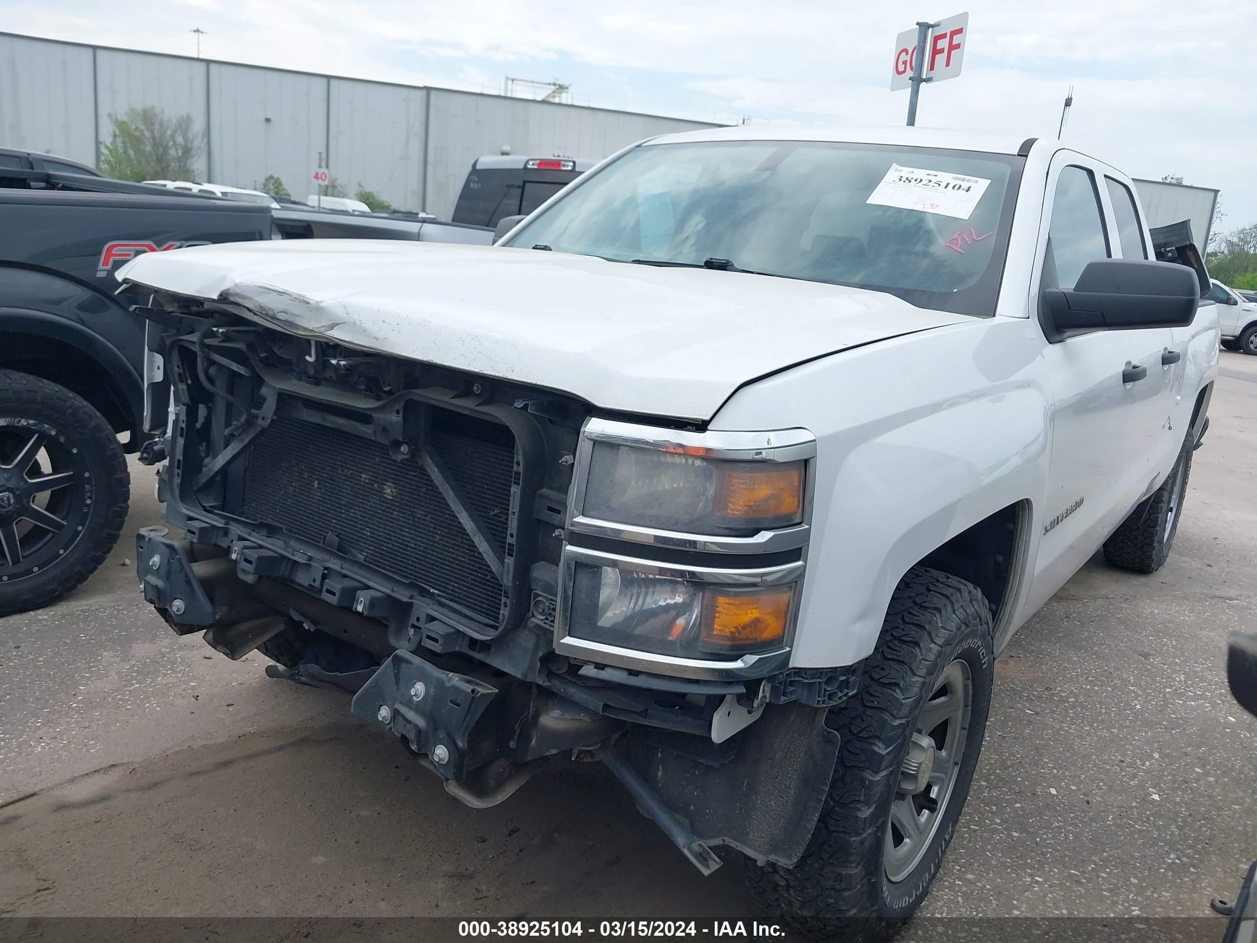 Photo 1 VIN: 1GCRCPEH7FZ311435 - CHEVROLET SILVERADO 