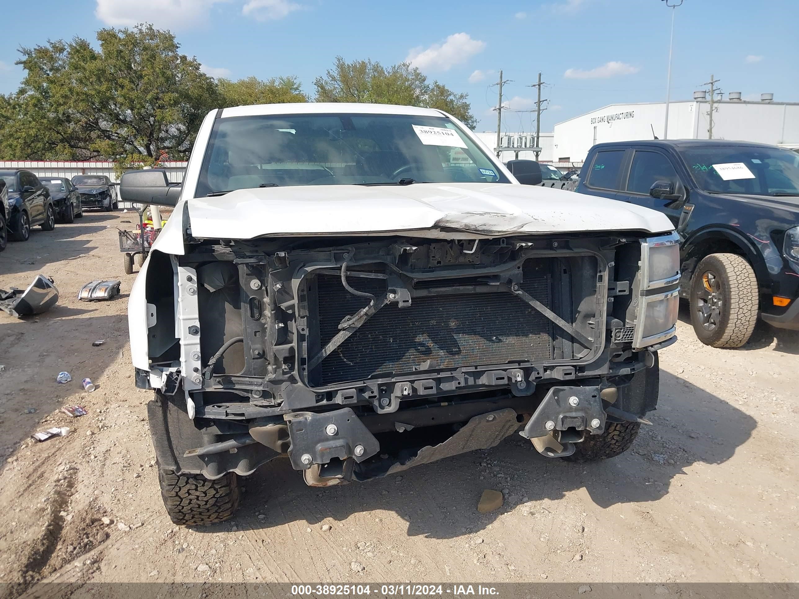 Photo 5 VIN: 1GCRCPEH7FZ311435 - CHEVROLET SILVERADO 