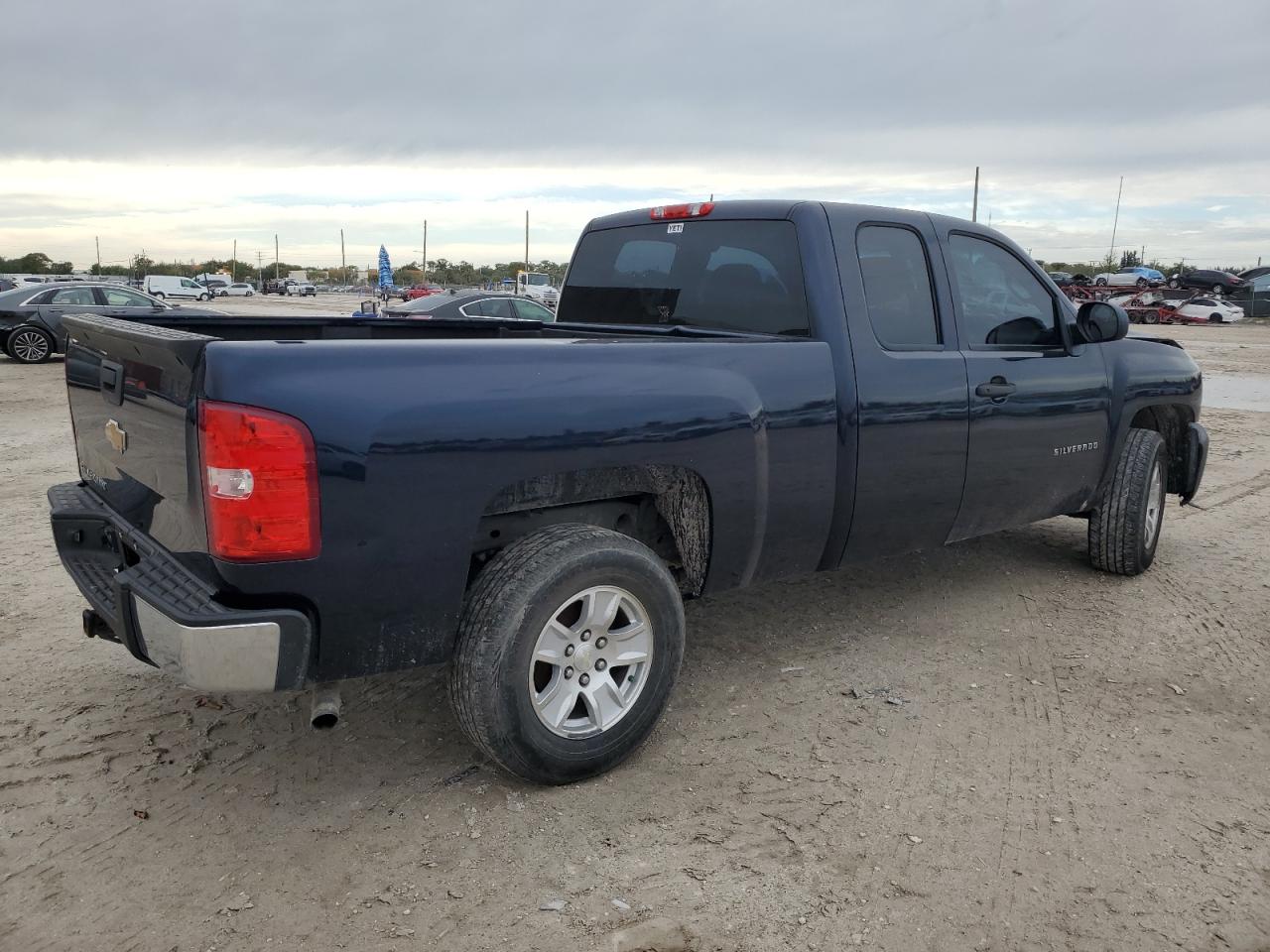 Photo 2 VIN: 1GCRCPEX5CZ221171 - CHEVROLET SILVERADO 