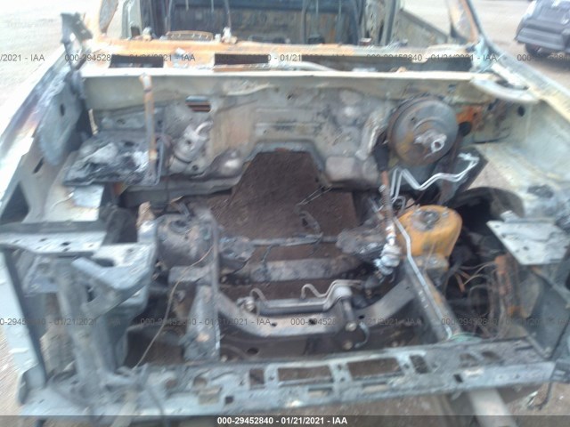 Photo 9 VIN: 1GCRCREA0DZ107359 - CHEVROLET SILVERADO 1500 