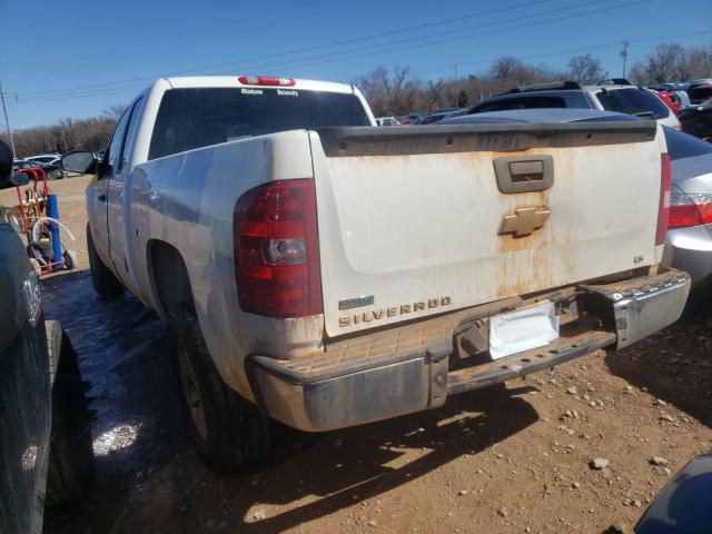 Photo 2 VIN: 1GCRCREA9BZ246984 - CHEVROLET SILVERADO 