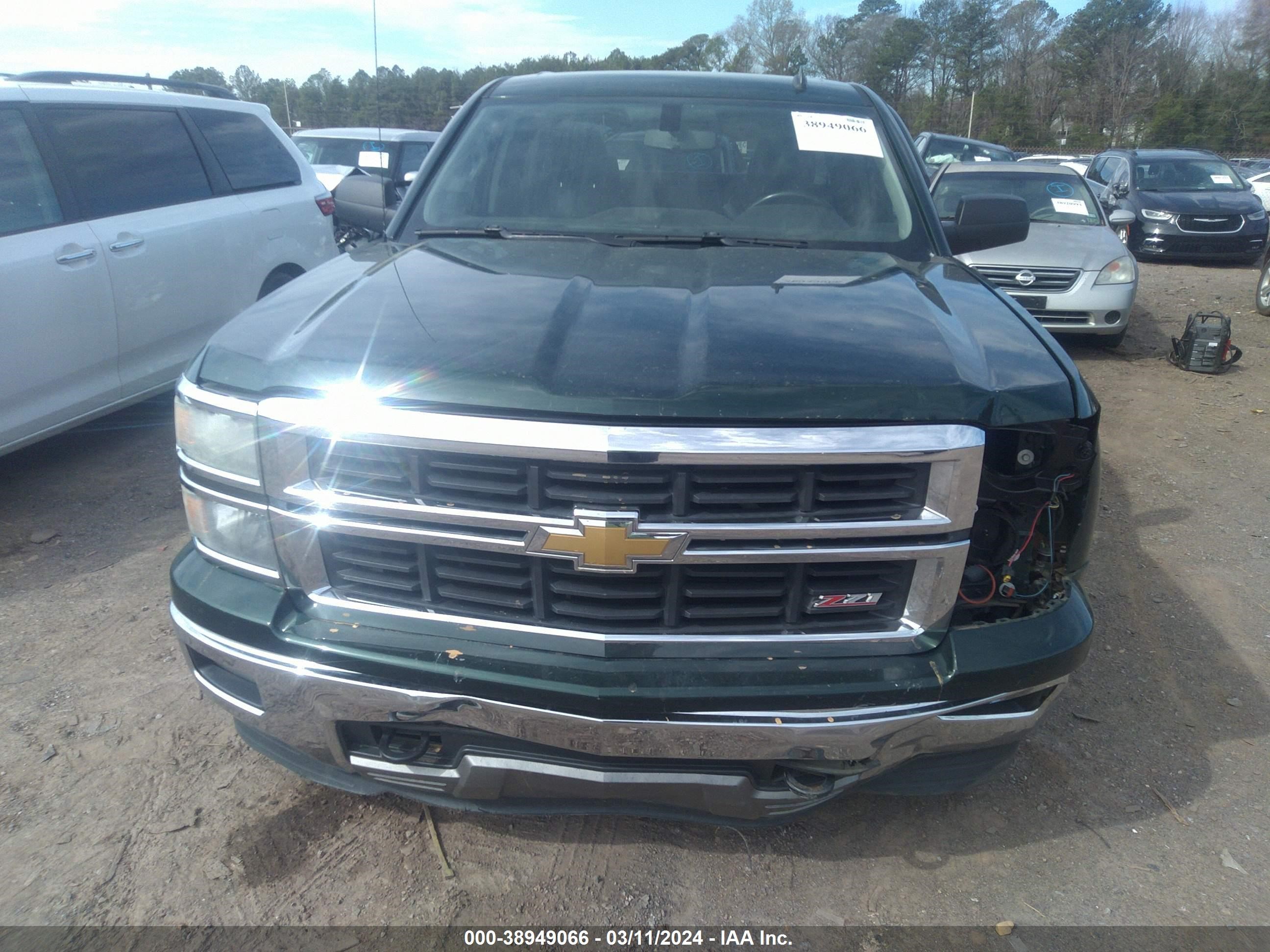 Photo 13 VIN: 1GCRCREC1EZ307685 - CHEVROLET SILVERADO 