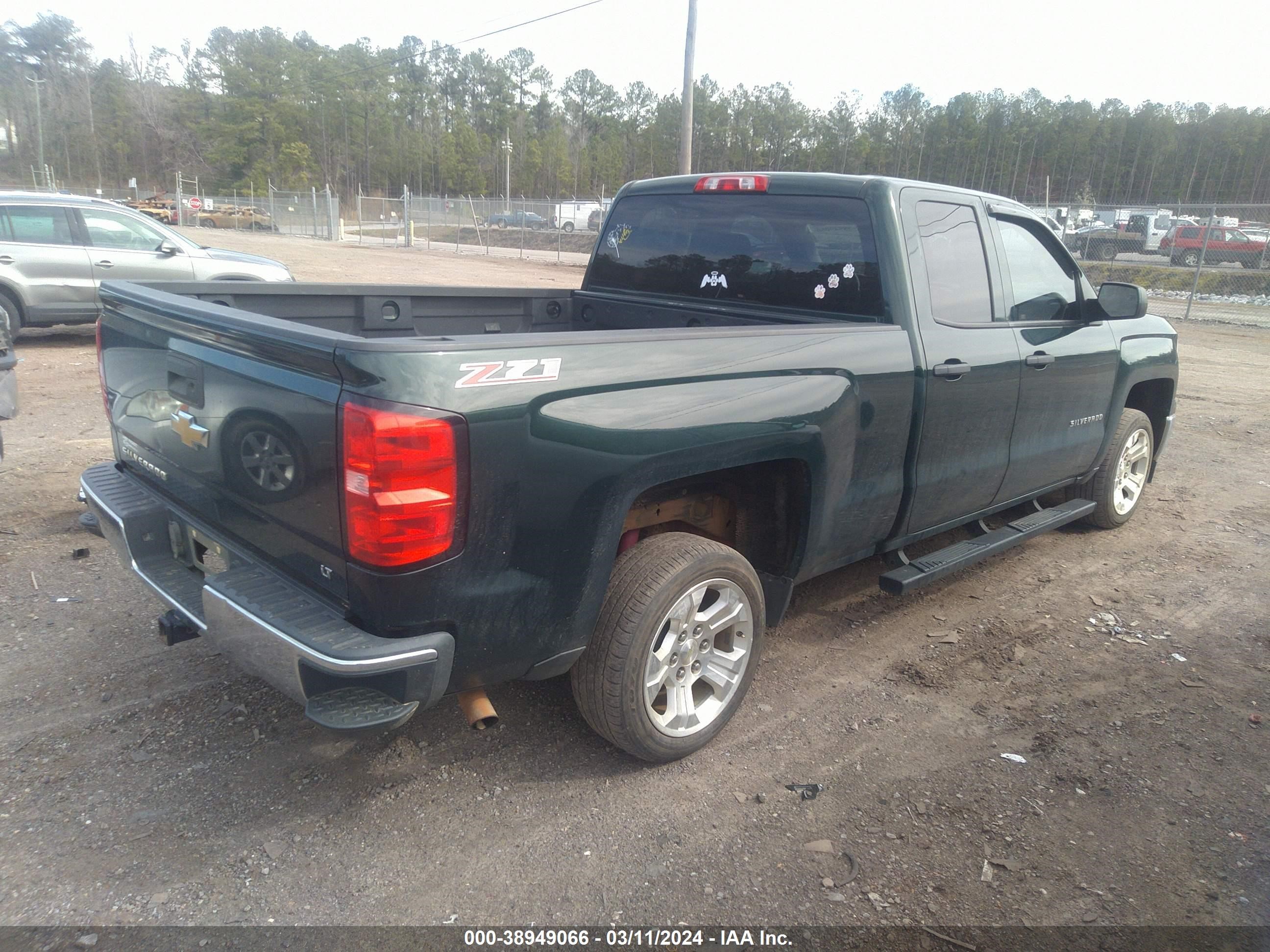 Photo 3 VIN: 1GCRCREC1EZ307685 - CHEVROLET SILVERADO 