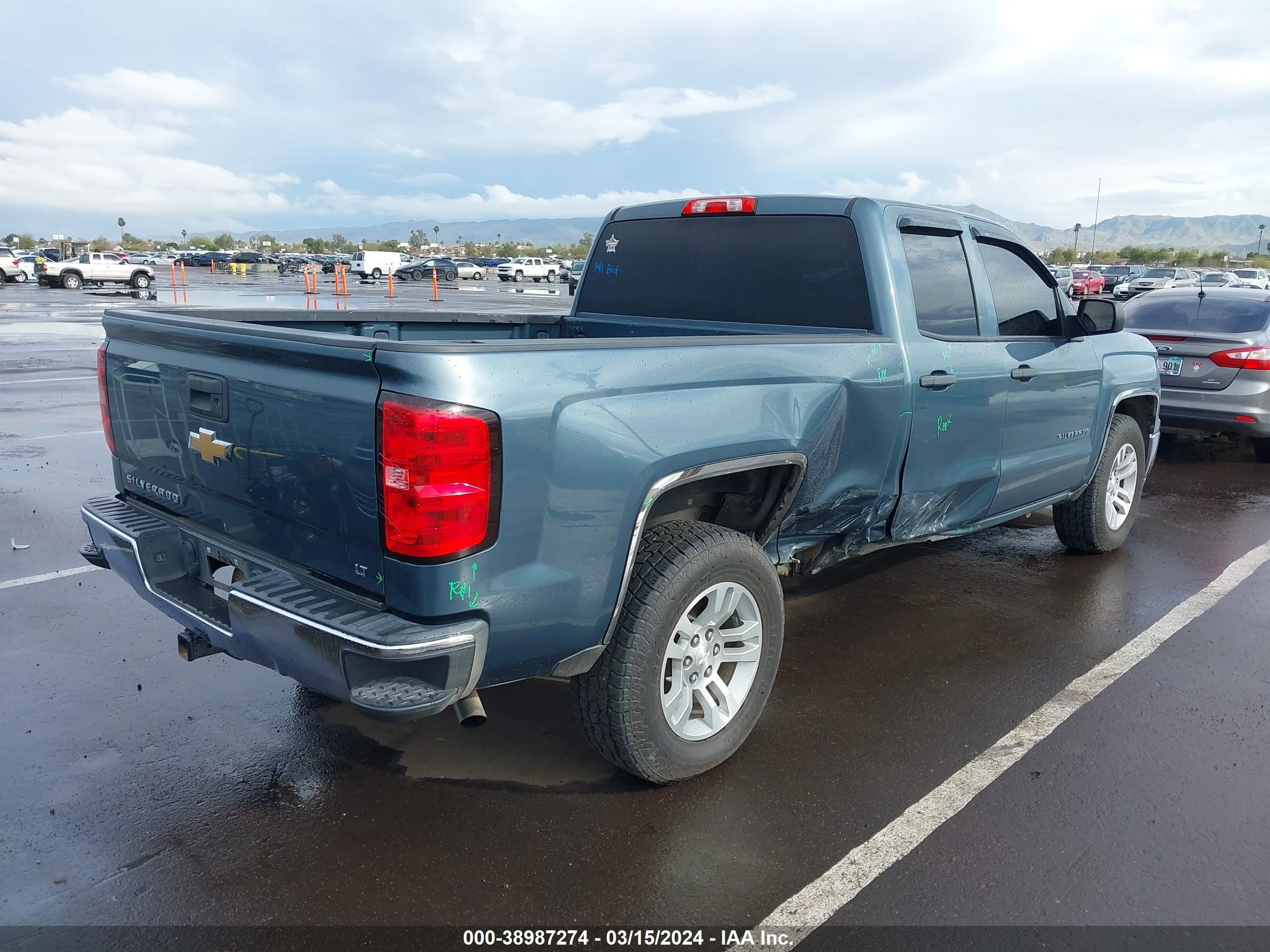 Photo 3 VIN: 1GCRCREC3EZ112865 - CHEVROLET SILVERADO 