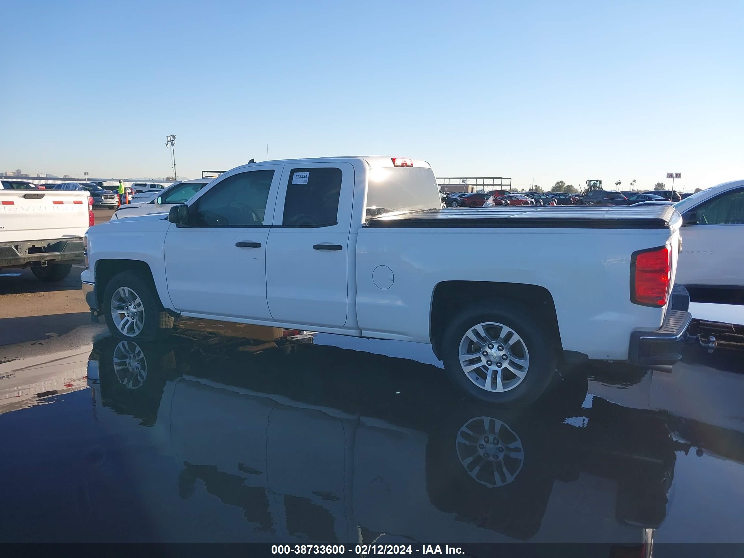 Photo 13 VIN: 1GCRCREC3EZ185847 - CHEVROLET SILVERADO 