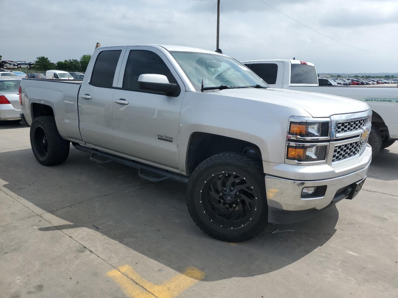 Photo 3 VIN: 1GCRCREC5EZ394815 - CHEVROLET SILVERADO 