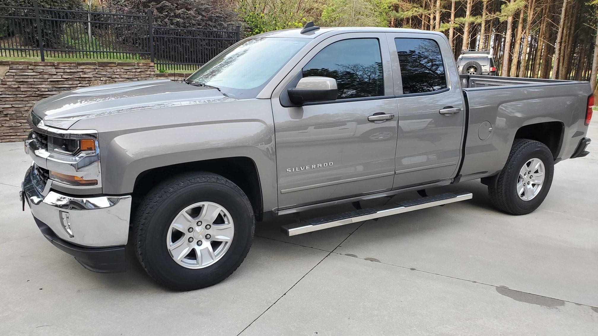 Photo 1 VIN: 1GCRCREC7HZ159997 - CHEVROLET SILVERADO 1500 