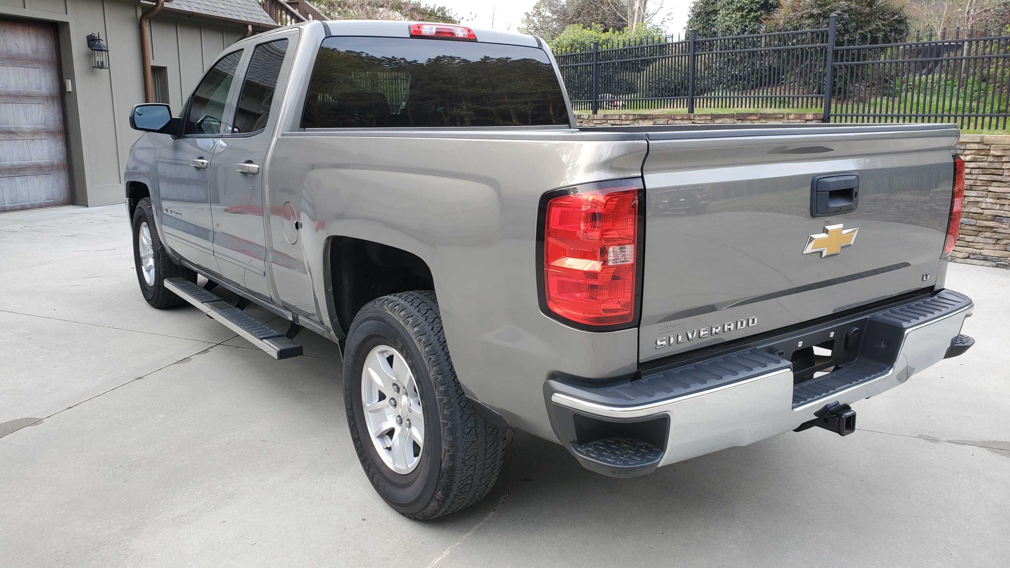 Photo 2 VIN: 1GCRCREC7HZ159997 - CHEVROLET SILVERADO 1500 