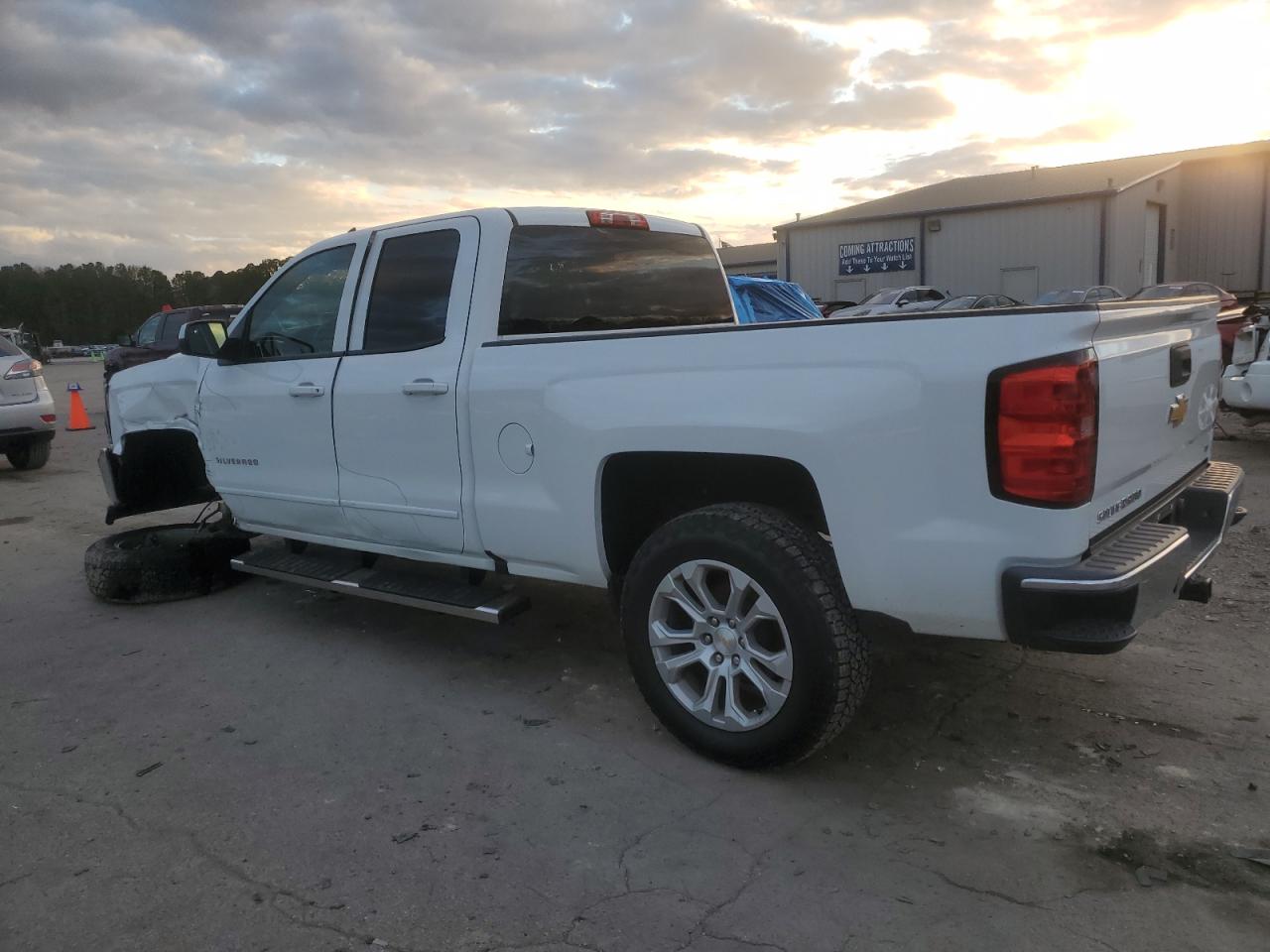 Photo 1 VIN: 1GCRCREH3GZ323224 - CHEVROLET SILVERADO 