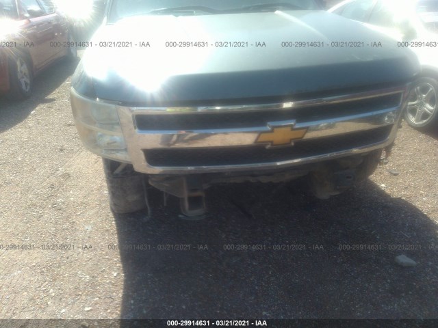 Photo 5 VIN: 1GCRCSE01BZ446613 - CHEVROLET SILVERADO 1500 