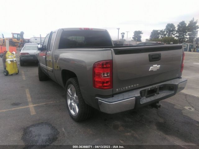 Photo 2 VIN: 1GCRCSE01DZ363878 - CHEVROLET SILVERADO 1500 