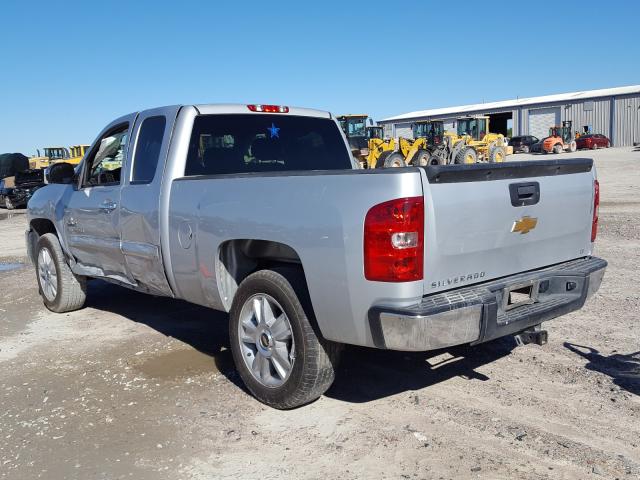 Photo 2 VIN: 1GCRCSE01DZ368210 - CHEVROLET SILVERADO 