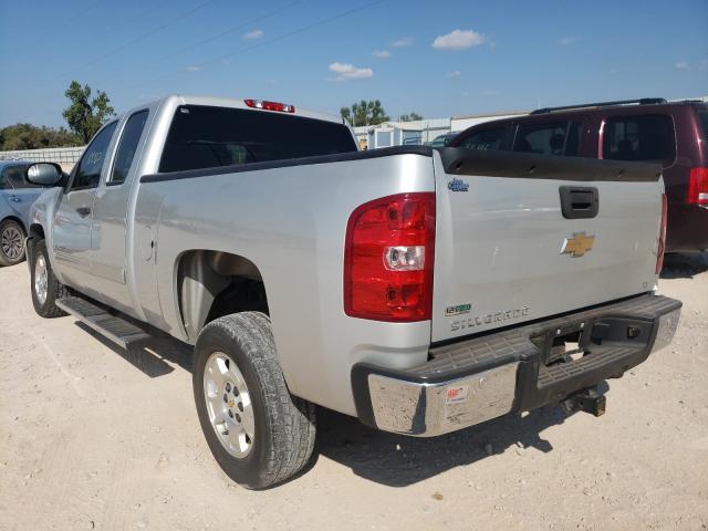 Photo 2 VIN: 1GCRCSE02BZ305565 - CHEVROLET SILVERADO 