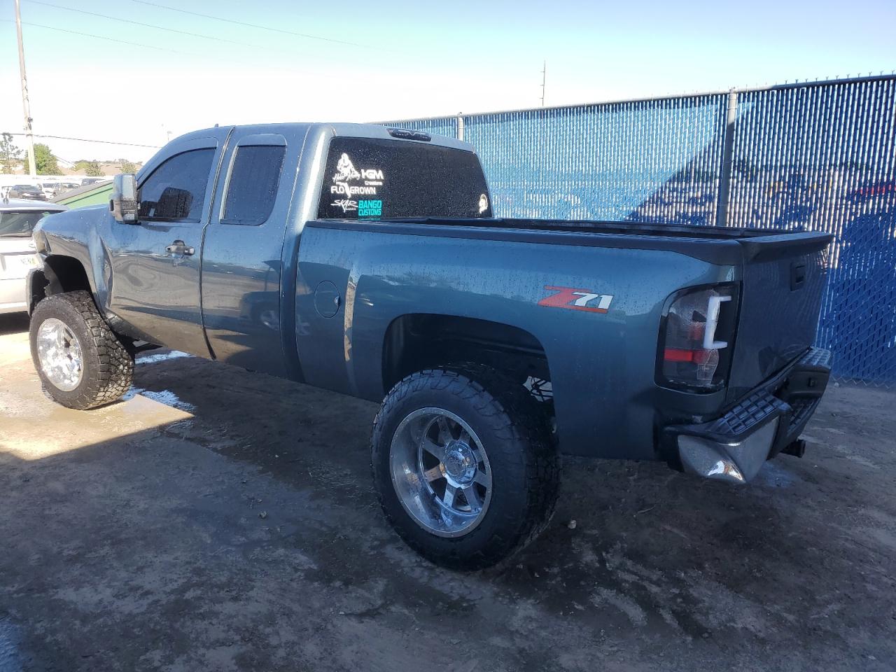 Photo 1 VIN: 1GCRCSE02CZ320505 - CHEVROLET SILVERADO 