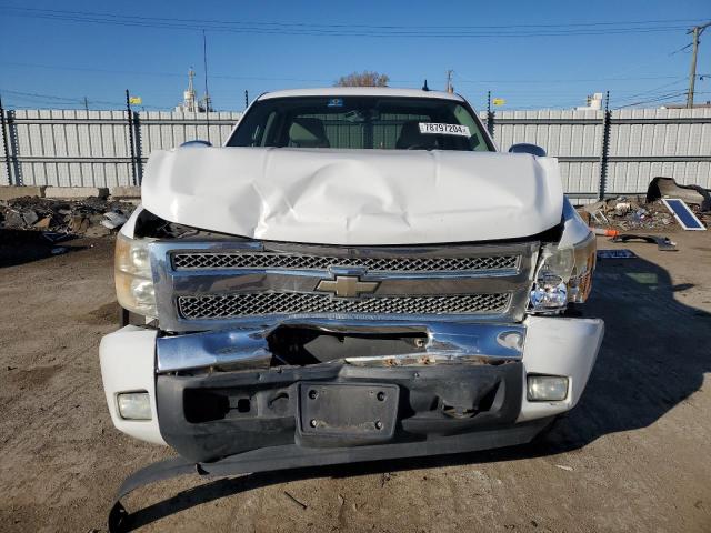 Photo 4 VIN: 1GCRCSE03BZ113460 - CHEVROLET SILVERADO 