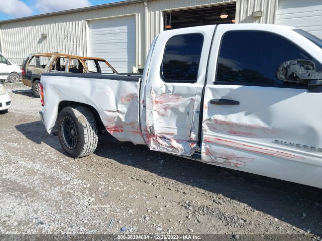 Photo 5 VIN: 1GCRCSE03BZ337179 - CHEVROLET SILVERADO 1500 