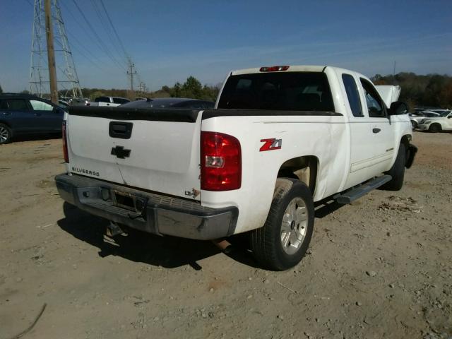 Photo 3 VIN: 1GCRCSE03CZ101665 - CHEVROLET SILVERADO 