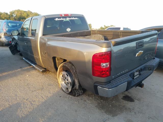 Photo 2 VIN: 1GCRCSE03DZ156943 - CHEVROLET SILVERADO 