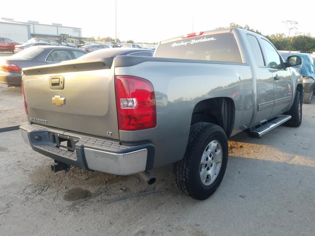 Photo 3 VIN: 1GCRCSE03DZ156943 - CHEVROLET SILVERADO 