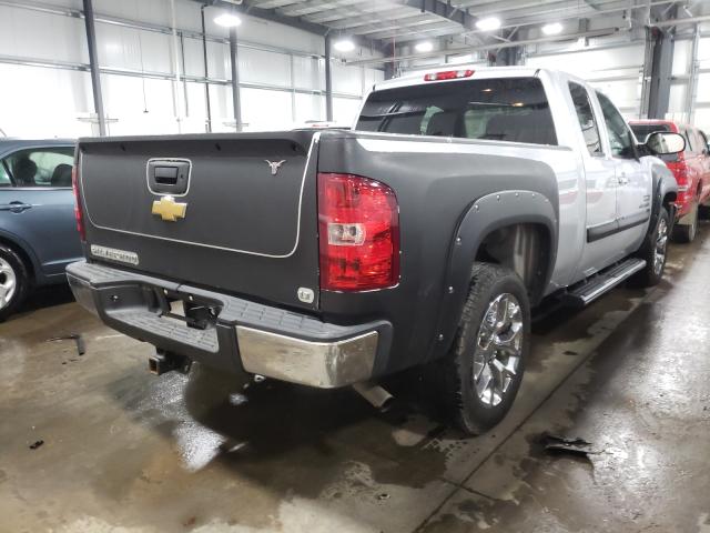 Photo 3 VIN: 1GCRCSE03DZ159499 - CHEVROLET SILVERADO 