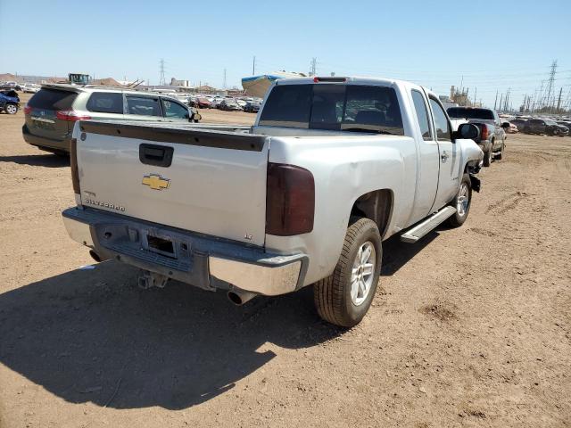 Photo 3 VIN: 1GCRCSE04BZ103472 - CHEVROLET SILVERADO 