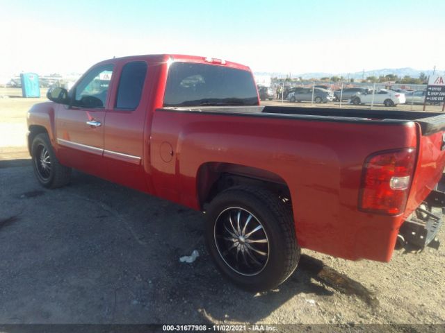 Photo 2 VIN: 1GCRCSE04BZ202115 - CHEVROLET SILVERADO 1500 