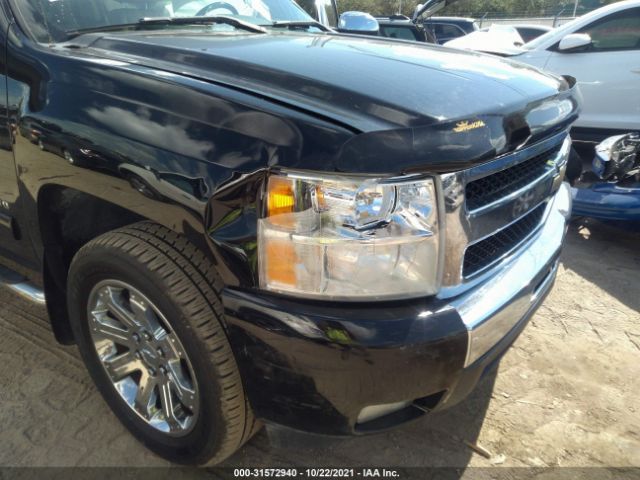 Photo 5 VIN: 1GCRCSE04BZ349924 - CHEVROLET SILVERADO 1500 