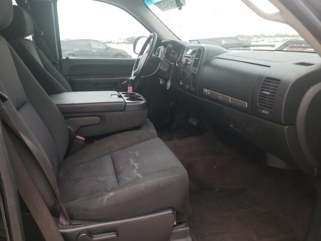 Photo 4 VIN: 1GCRCSE05DZ210596 - CHEVROLET SILVERADO 