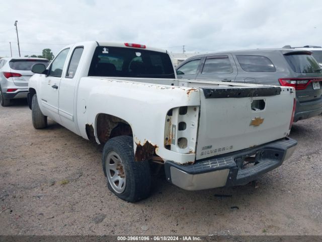 Photo 2 VIN: 1GCRCSE06BZ220616 - CHEVROLET SILVERADO 