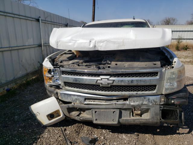 Photo 8 VIN: 1GCRCSE08BZ288111 - CHEVROLET SILVERADO 