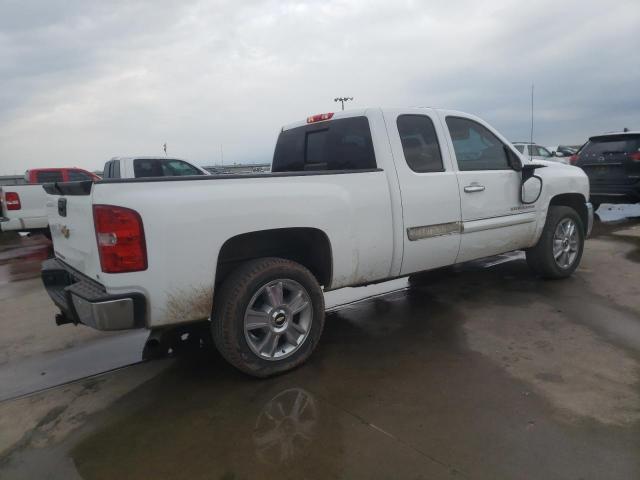 Photo 2 VIN: 1GCRCSE08DZ323748 - CHEVROLET SILVERADO 