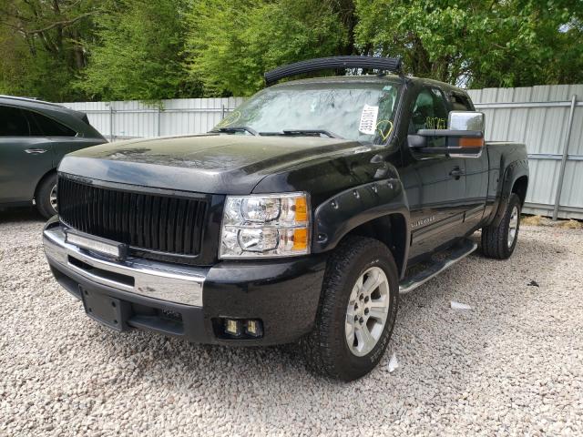 Photo 1 VIN: 1GCRCSE09BZ420549 - CHEVROLET SILVERADO 