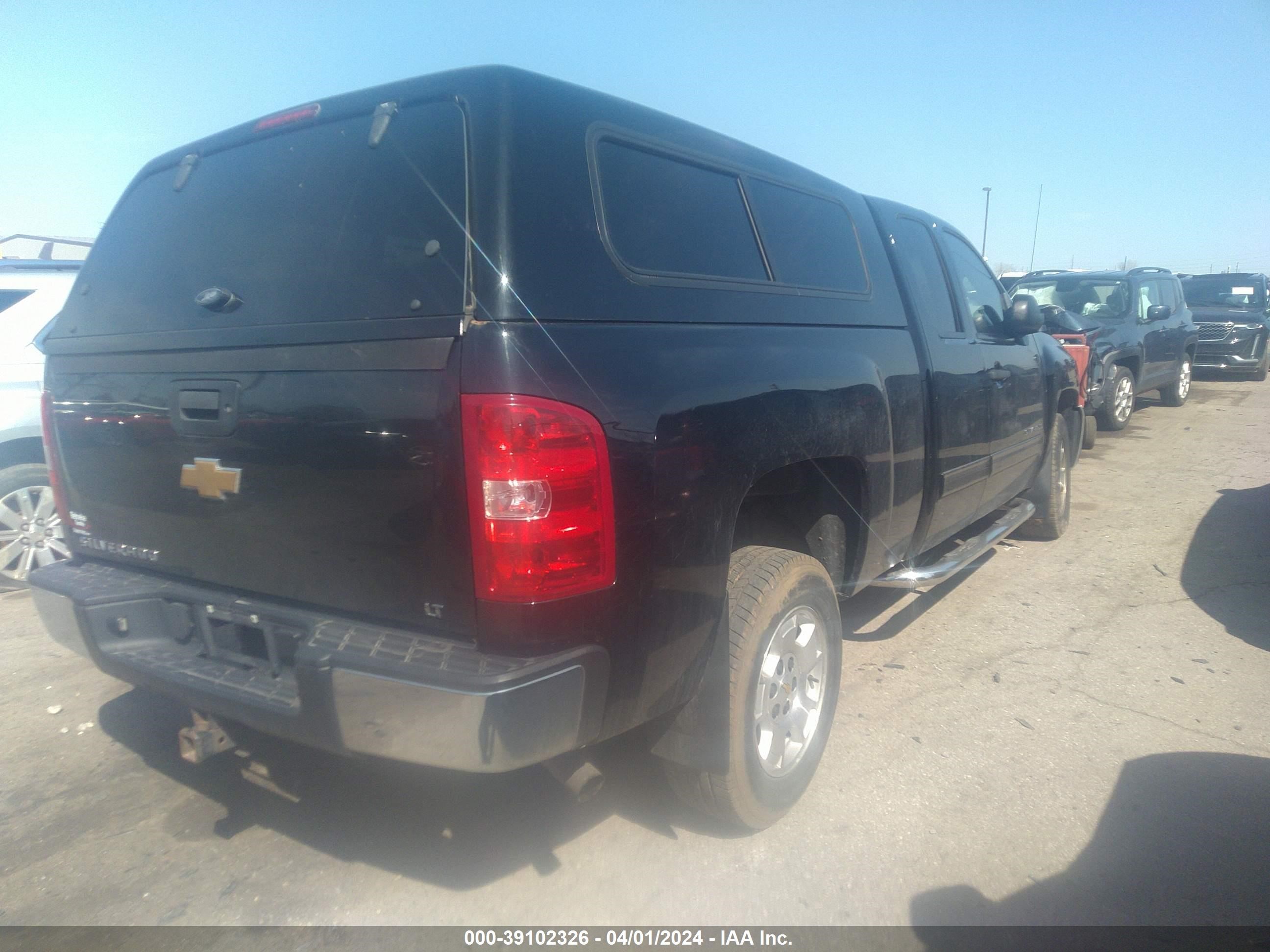 Photo 3 VIN: 1GCRCSE09DZ193169 - CHEVROLET SILVERADO 