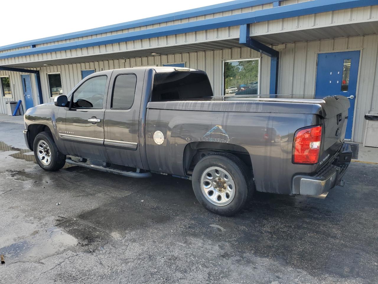 Photo 1 VIN: 1GCRCSE0XBZ109020 - CHEVROLET SILVERADO 