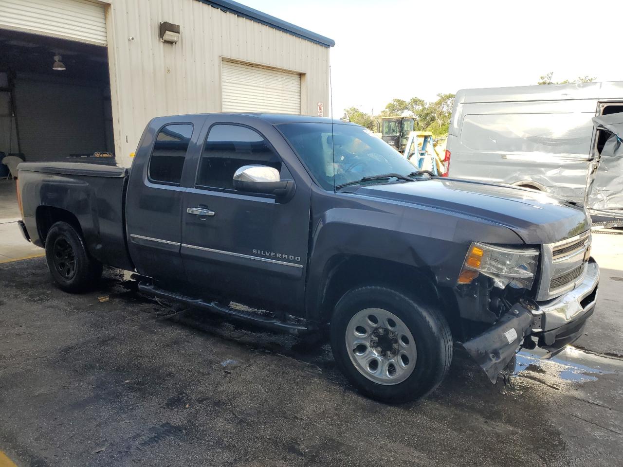 Photo 3 VIN: 1GCRCSE0XBZ109020 - CHEVROLET SILVERADO 