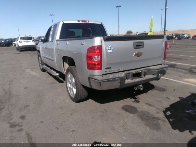 Photo 2 VIN: 1GCRCSE0XBZ327586 - CHEVROLET SILVERADO 1500 